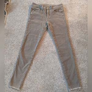 American Eagle Outfitters Gray Skinny Jeans - super cute fit!